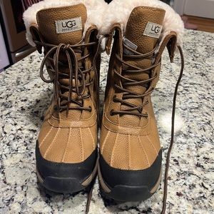 UGG ADIRONDACK III BOOT